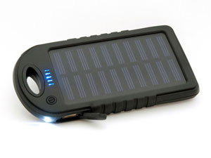 Универсальное портативное зарядное устройство от солнечной батареи